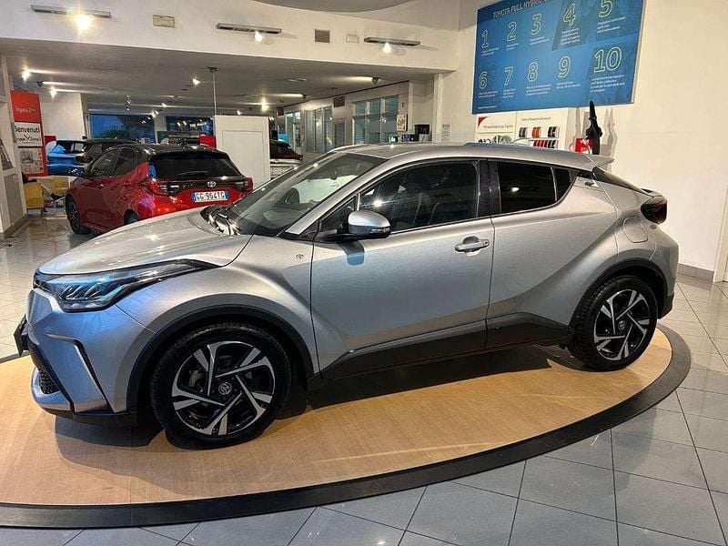 Usata Toyota C-HR Trend 122 CV (89 kW) 2022 Argento SUV