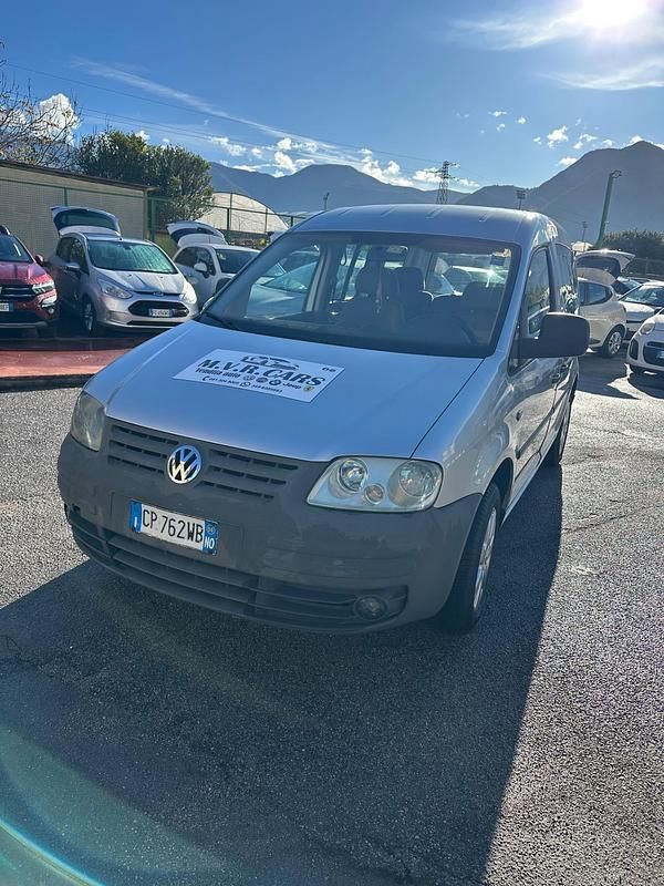 Usata VW Caddy Life 105 CV (77 kW) 2004 Grigio Monovolume
