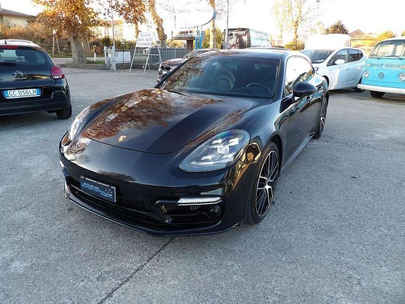 Usata Porsche Panamera Turbo S Sport Turismo 571 CV (419 kW) 2021 Nero Berlina