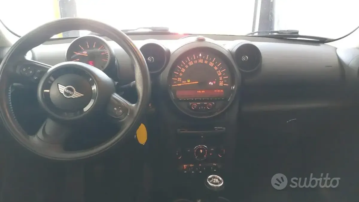 Usata Mini Cooper D Countryman Business 111 CV (81 kW) 2015 Blu SUV