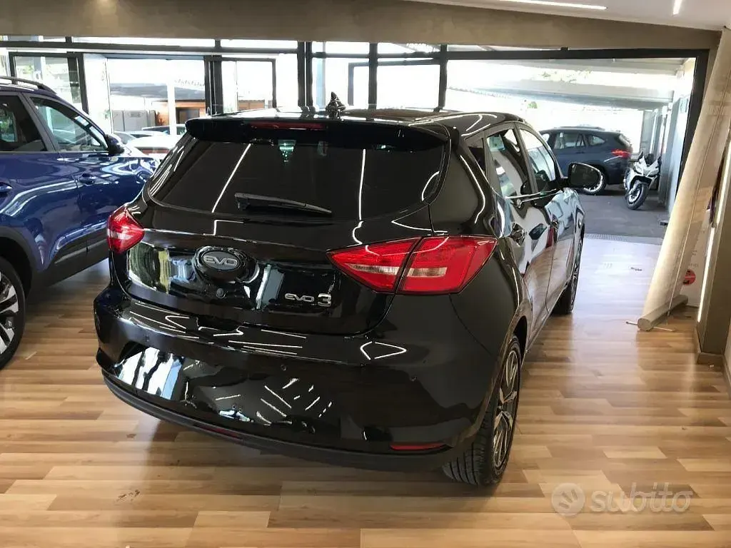 Nuova EVO Evo 3 113 CV (83 kW) 2026 Nero SUV