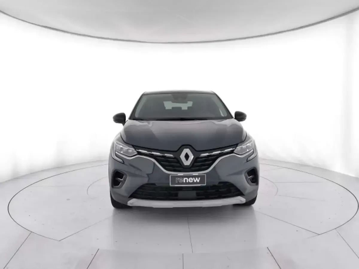 Usata Renault Captur Techno 92 CV (67 kW) 2023 Blu marine SUV