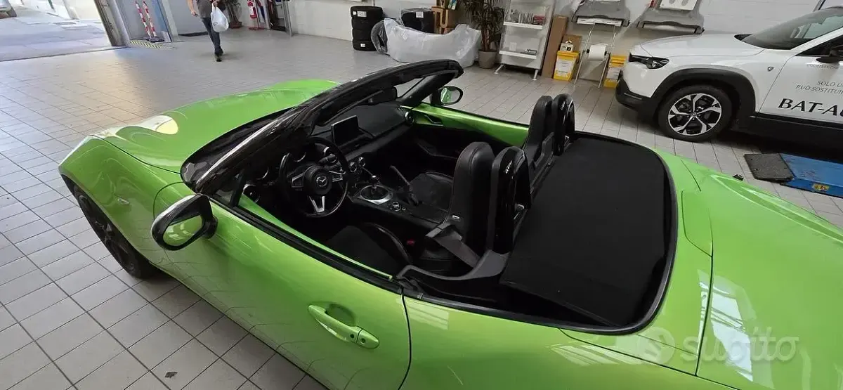 Usata Mazda MX5 160 CV (117 kW) 2015 Verde Cabrio