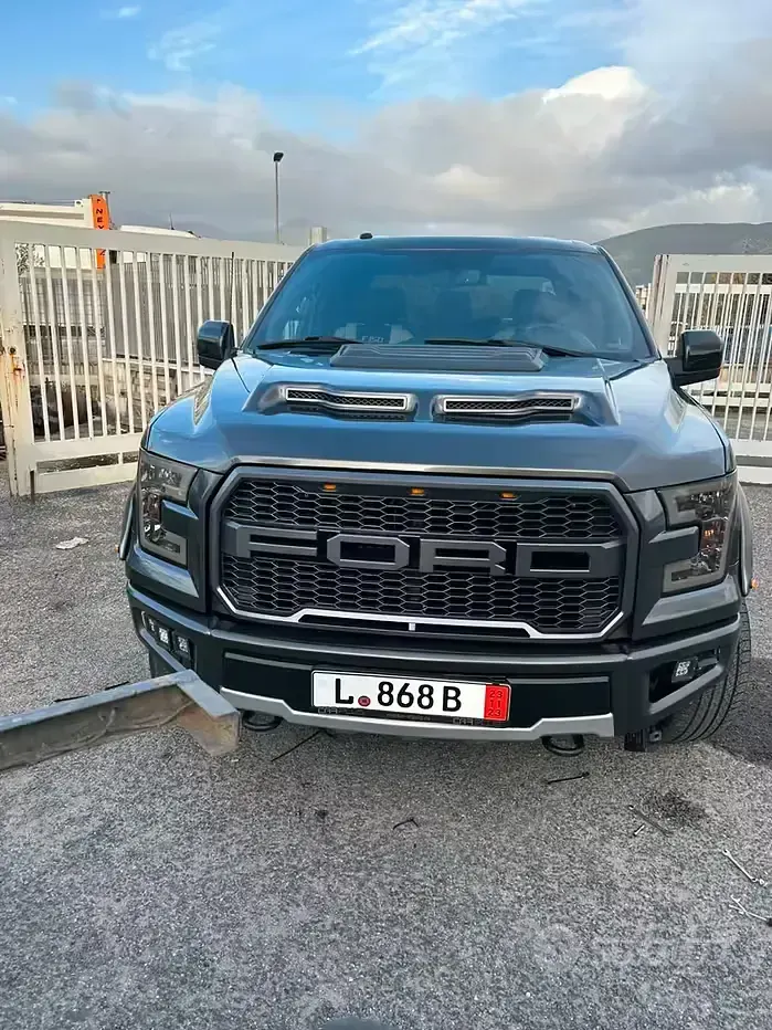 Begagnad Ford F-150 Raptor 2018 Svart Pickup