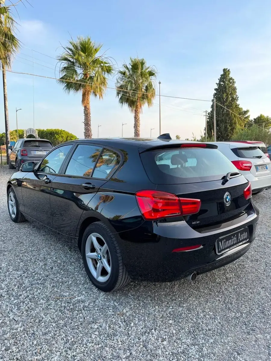 Usata BMW 116 115 CV (84 kW) 2017 Nero Utilitaria