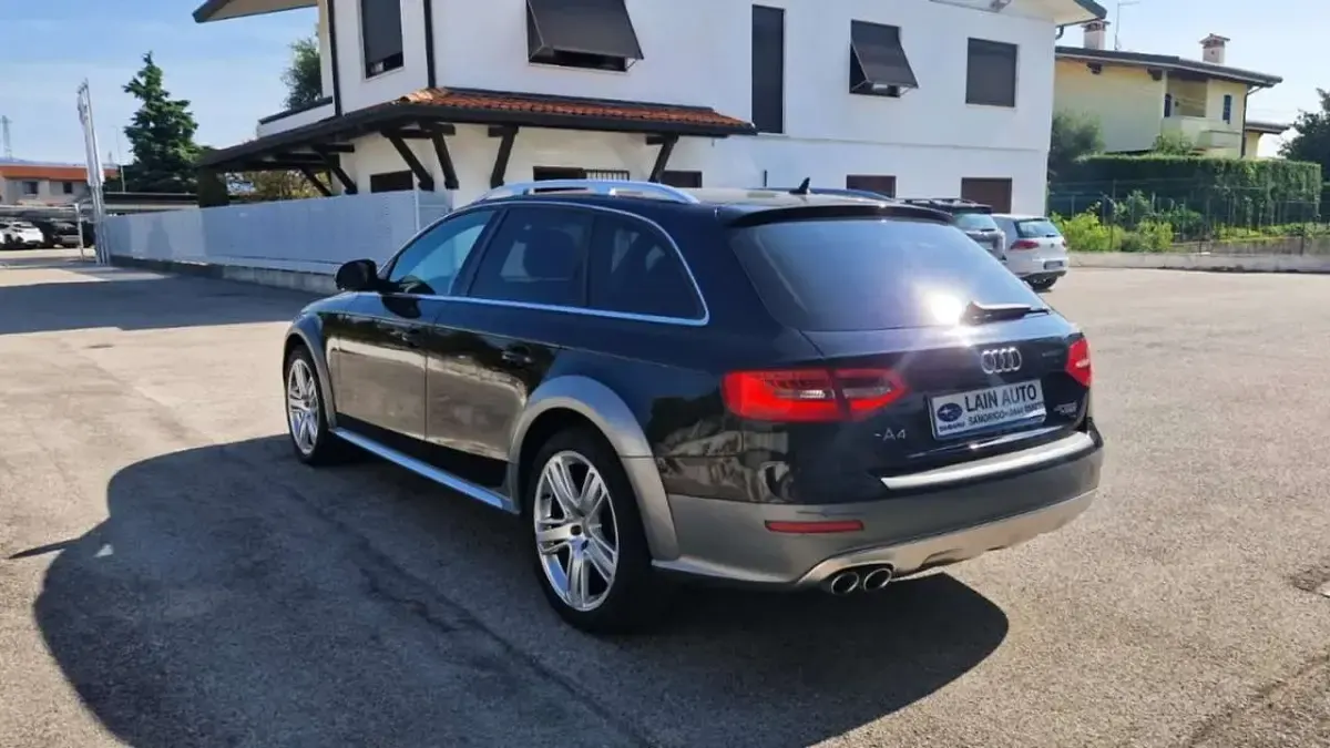 Usata Audi A4 Allroad Ambiente 190 CV (139 kW) 2015 Nero Station wagon