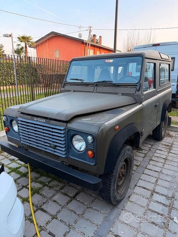 Occasion Land Rover Defender 122 ch (89 kW) 2000 Break