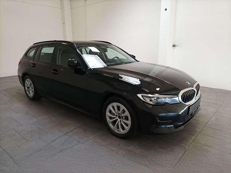 Usata BMW 330e Advantage 252 CV (185 kW) 2021 Nero Station wagon