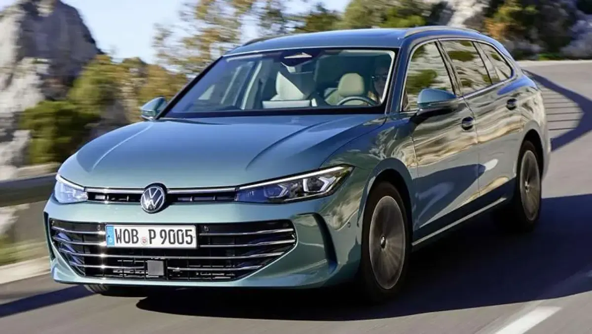 Nuova VW Passat Business 193 CV (141 kW) 2025 Argento Station wagon