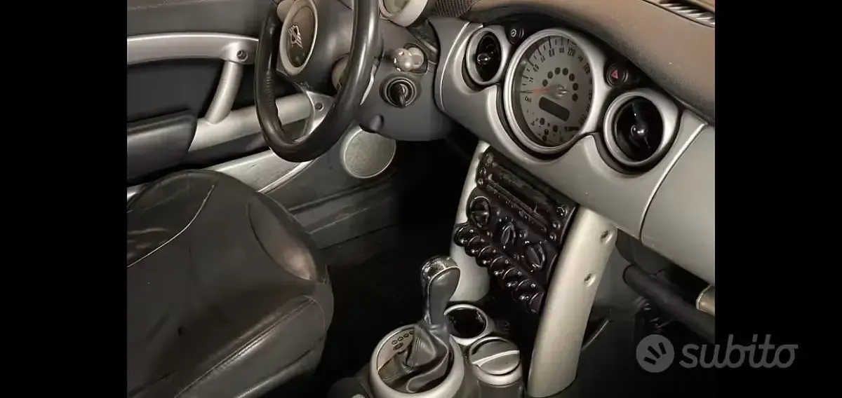 Usata Mini Cooper 170 CV (125 kW) 2005 Grigio Utilitaria