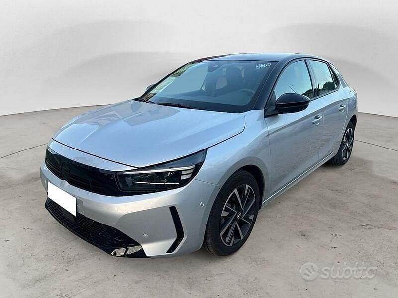Usata Opel Corsa 100 CV (73 kW) 2025 Grigio Berlina
