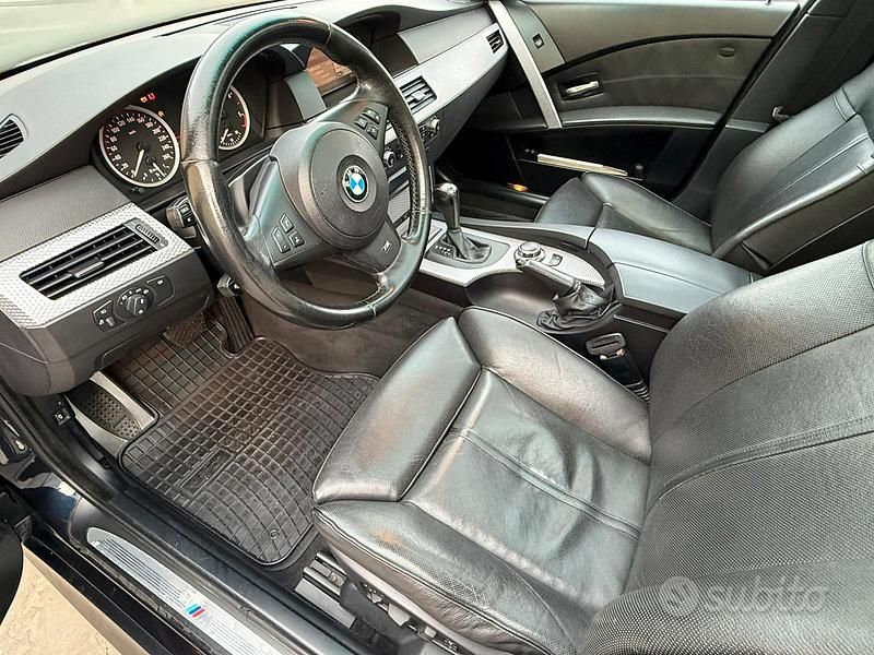 Usata BMW 535 M Sport 2004 Blu Station wagon