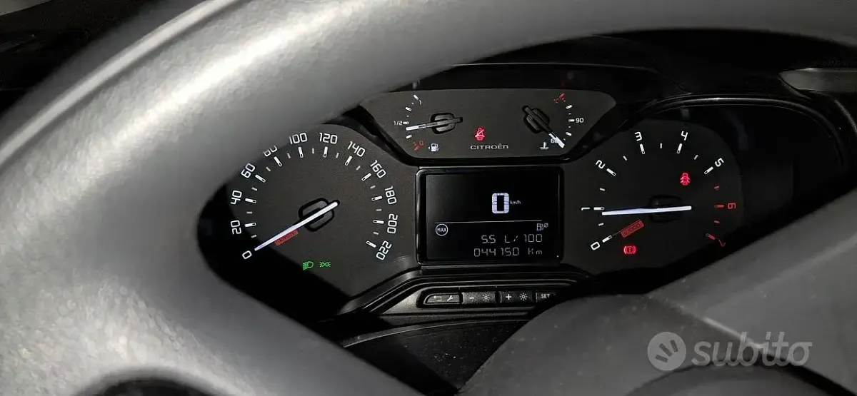 Usata Citroën C3 Feel 83 CV (61 kW) 2020 Marrone Utilitaria