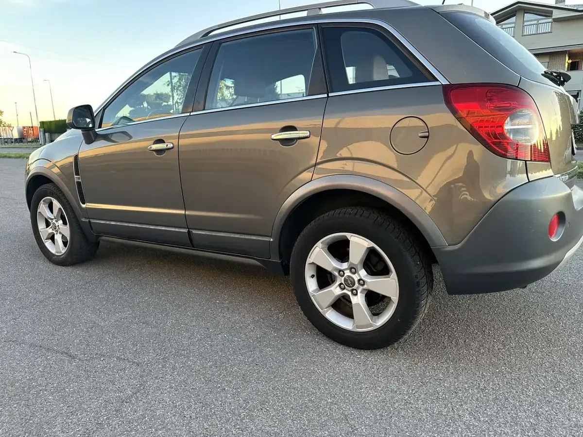 Usata Opel Antara Cosmo 150 CV (110 kW) 2007 Other SUV