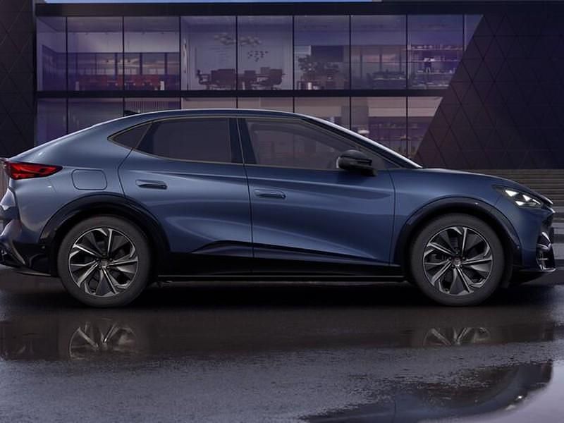 Nuova Cupra Tavascan Endurance 210 kW (286 CV) 2026 Blu tavascan SUV