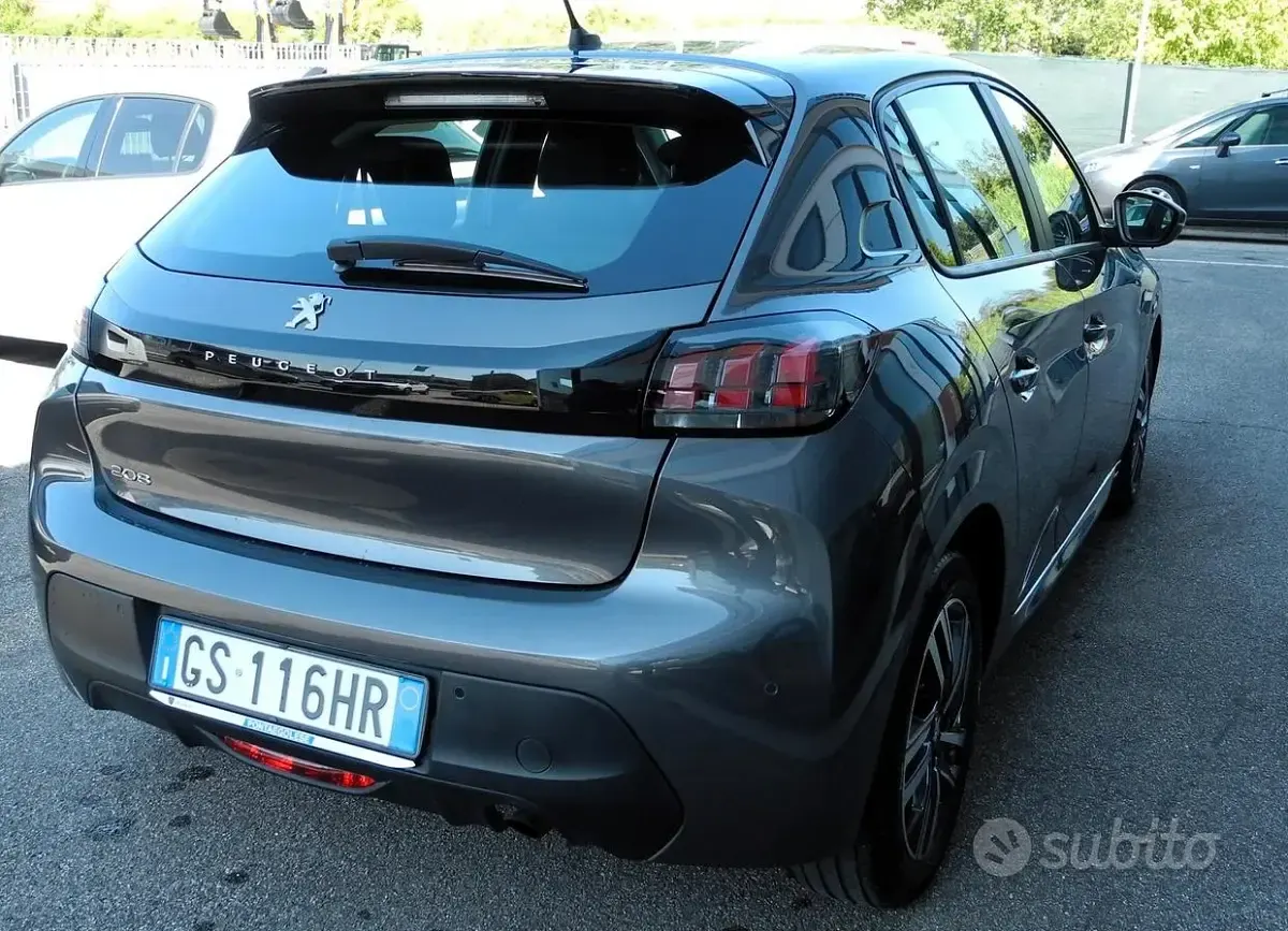 Usata Peugeot 208 Active 75 CV (55 kW) 2023 Grigio Utilitaria