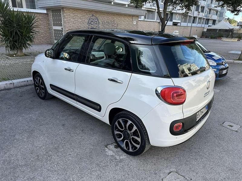 Usata Fiat 500L Lounge 84 CV (61 kW) 2014 Bianco Monovolume