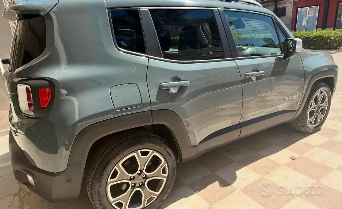 Usata Jeep Renegade Limited 120 CV (88 kW) 2018 Grigio SUV
