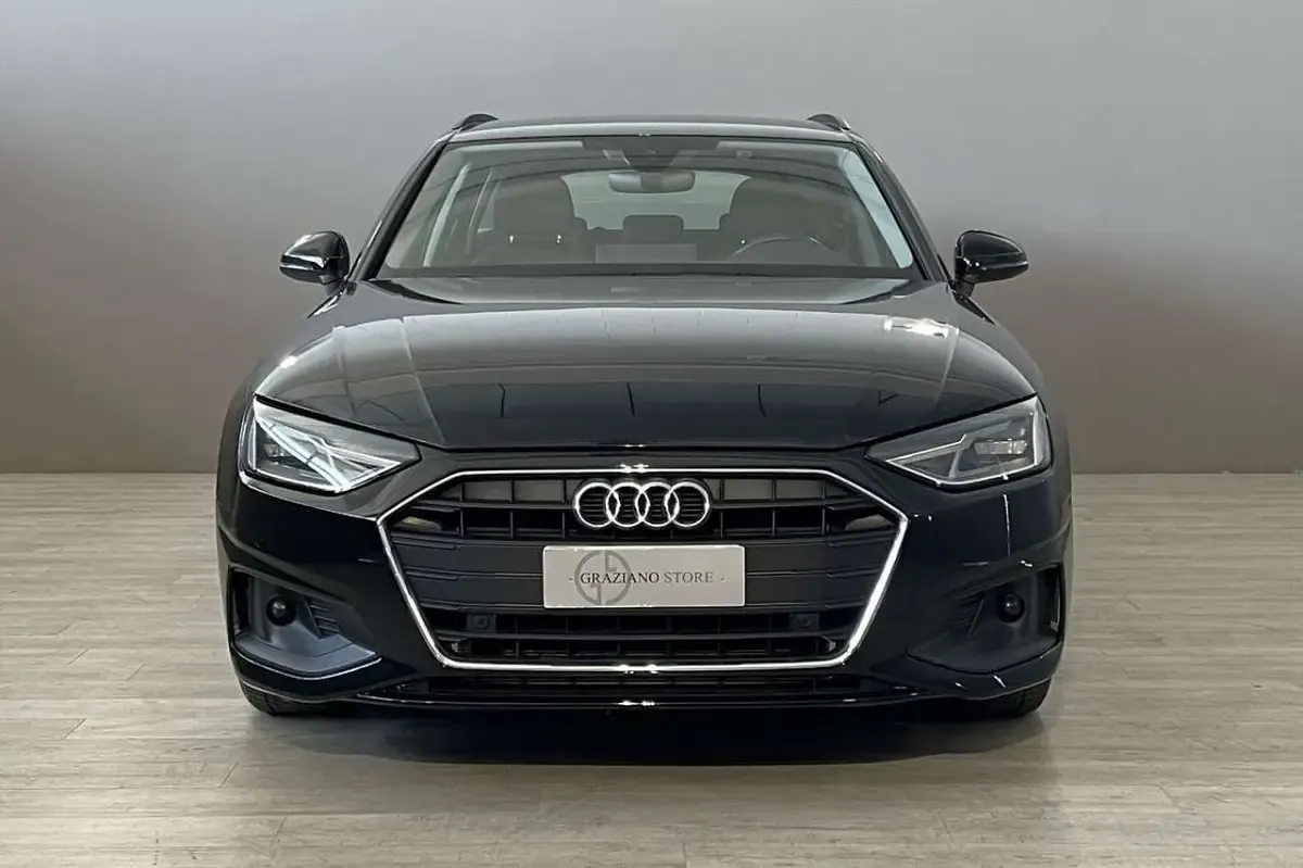 Usata Audi A4 Business 136 CV (100 kW) 2021 Nero Station wagon