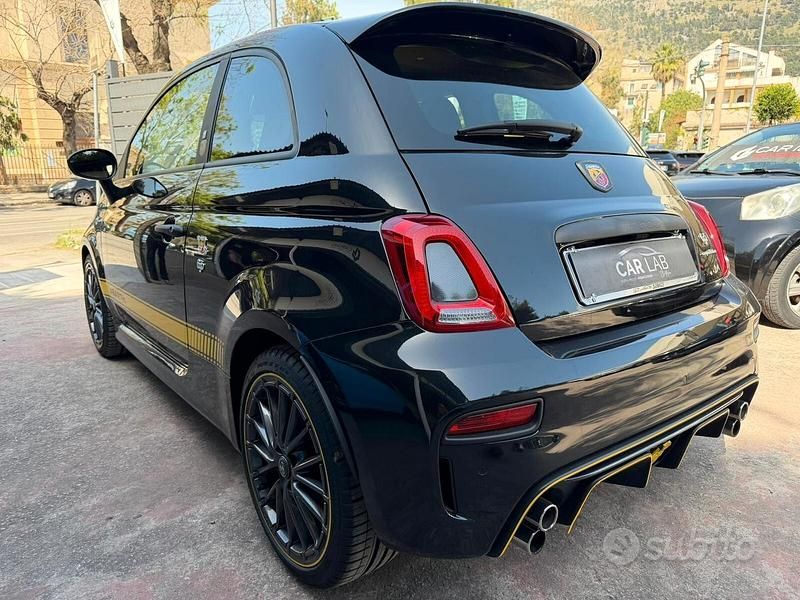 Usata Abarth 695 180 CV (132 kW) 2024 Nero Utilitaria