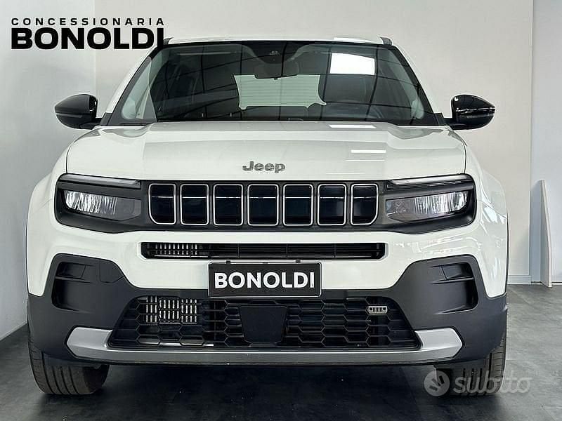 Usata Jeep Avenger Altitude 101 CV (74 kW) 2024 Bianco SUV