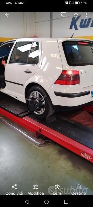 Usata VW Golf IV 110 CV (80 kW) 2000 Utilitaria