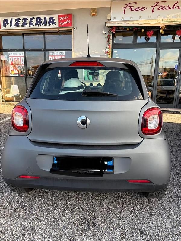 Usata Smart ForFour 2018 Grigio Utilitaria