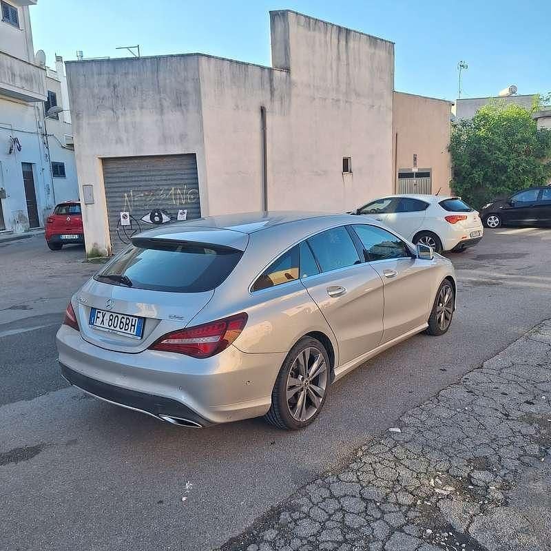Usata Mercedes CLA200 Shooting Brake Executive 136 CV (100 kW) 2019 Station wagon