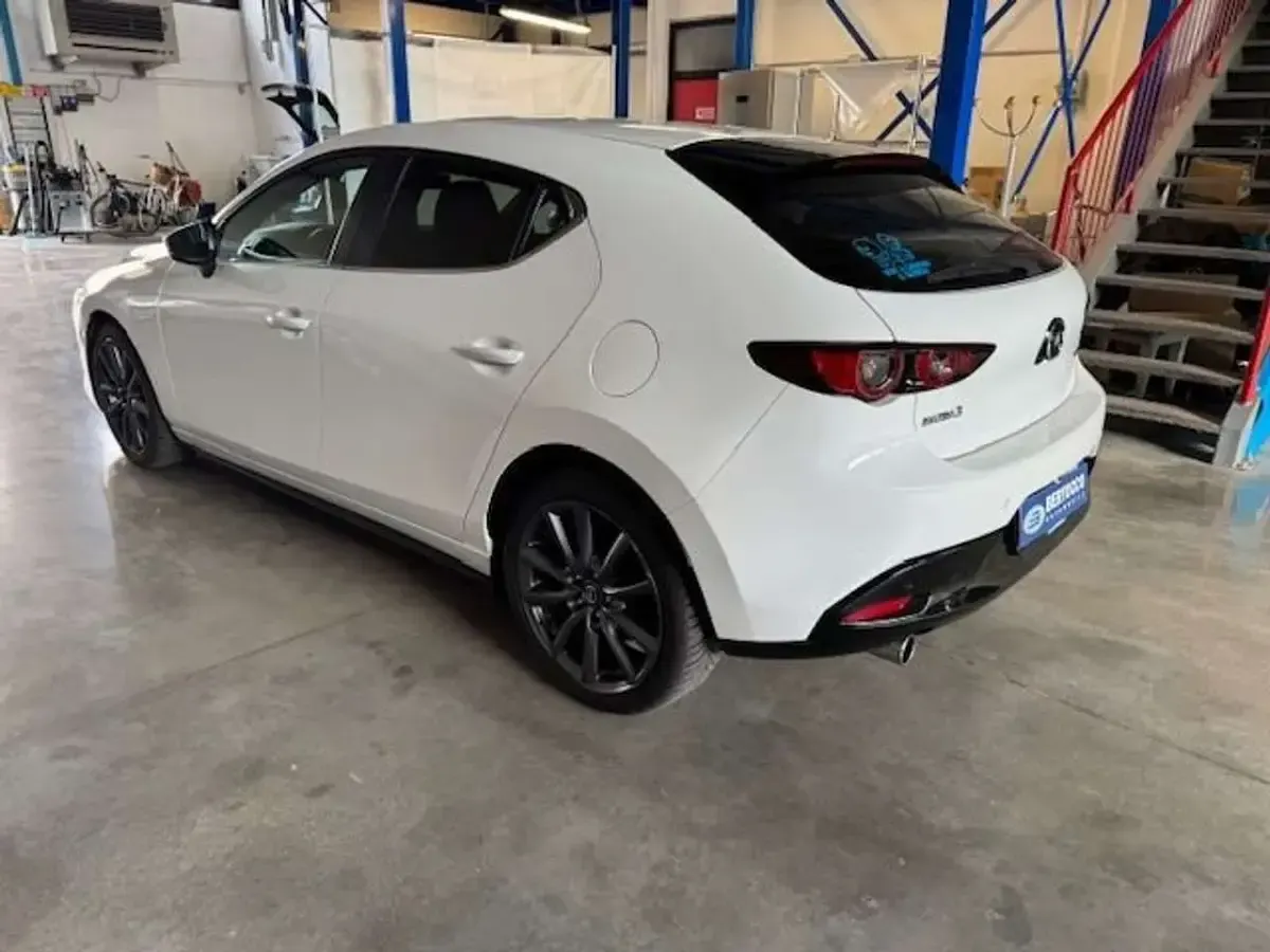 Usata Mazda 3 122 CV (89 kW) 2020 Bianco Berlina