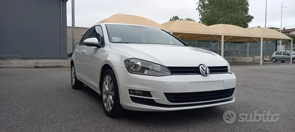 Second-hand VW Golf VII Sound 86 CP (63 kW) 2014 Alb Berlinǎ