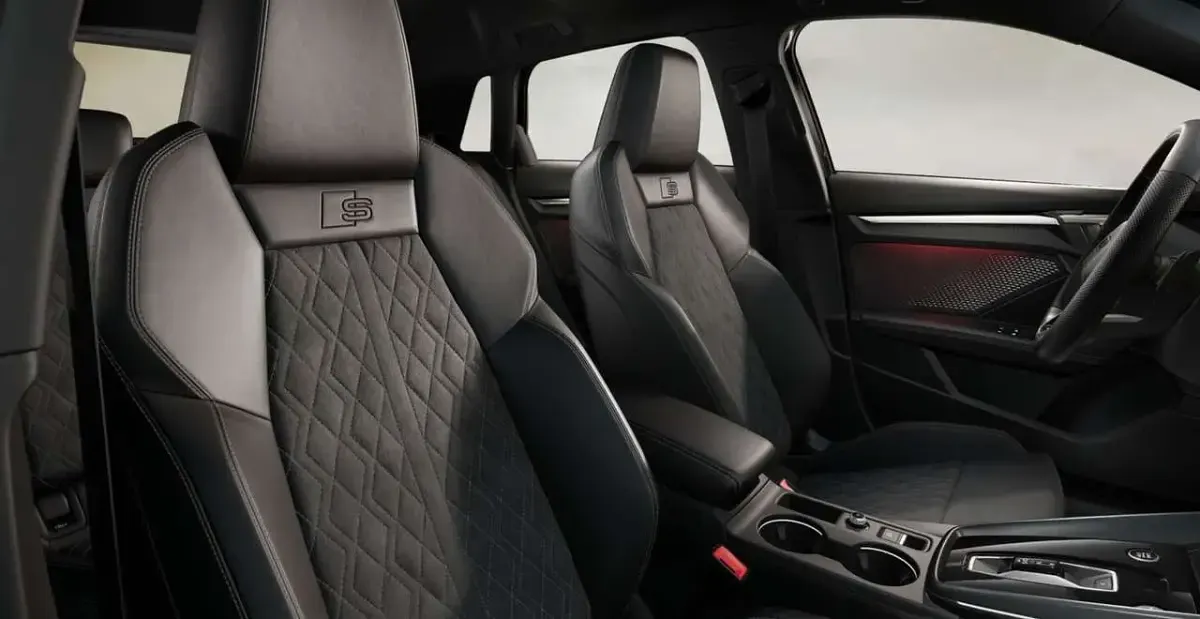 Nuova Audi A3 Black Edition 150 CV (110 kW) 2026 Grigio daytona Berlina