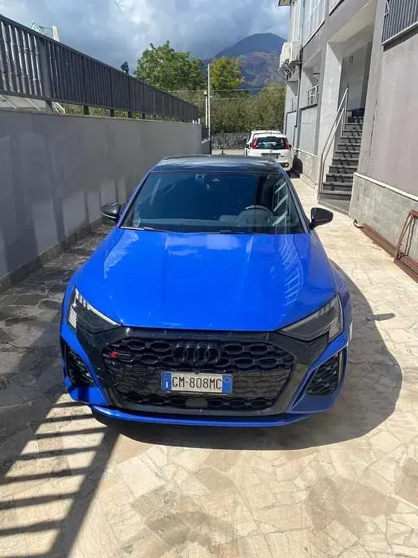 Usata Audi RS3 400 CV (294 kW) 2023 Blu/azzurro Berlina