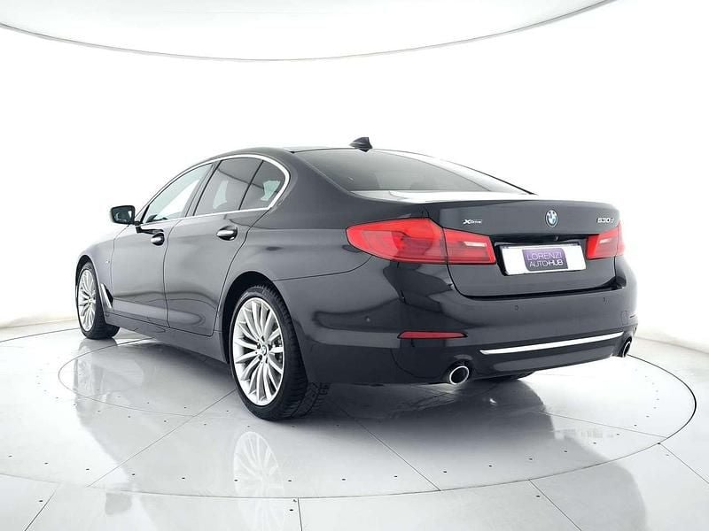 Usata BMW 530 Luxury Line 249 CV (183 kW) 2018 Nero metallizzato Berlina