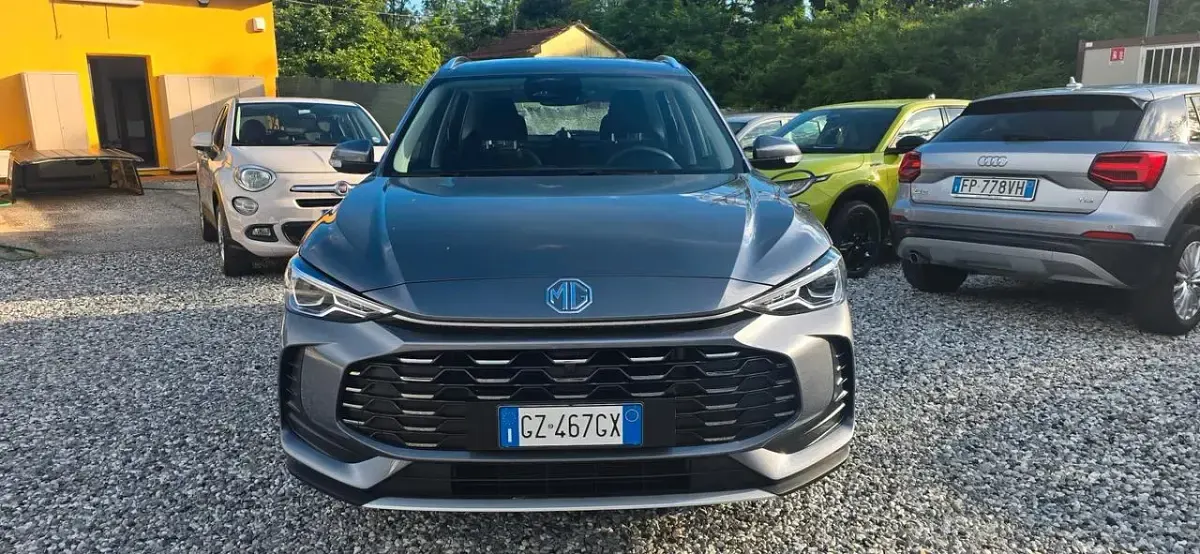 Usata MG ZS Luxury 101 CV (74 kW) 2025 Grigio SUV