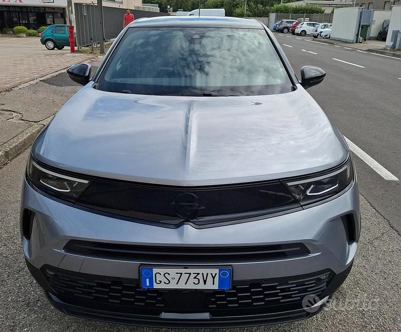 Usata Opel Mokka GS Line 100 CV (73 kW) 2024 Grigio SUV