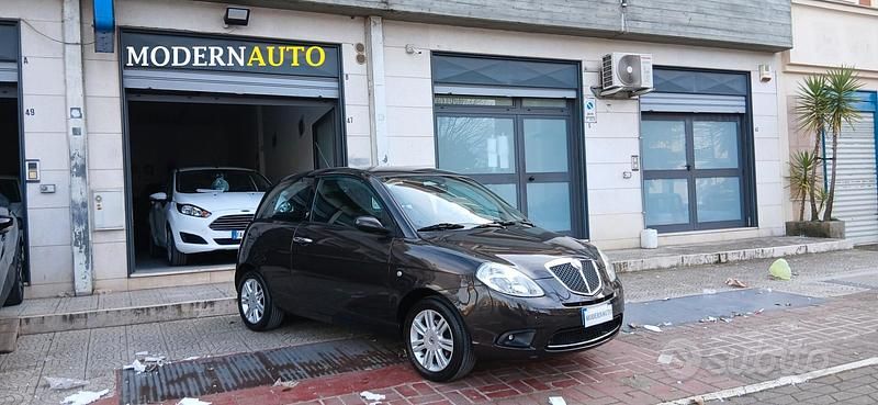 Usata Lancia Ypsilon 59 CV (43 kW) 2009 Marrone Utilitaria