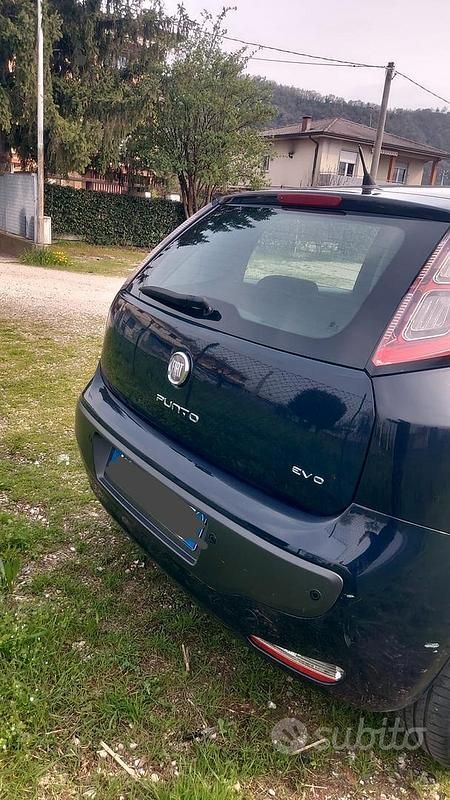 Usata Fiat Punto Evo 75 CV (55 kW) 2010 Blu Utilitaria