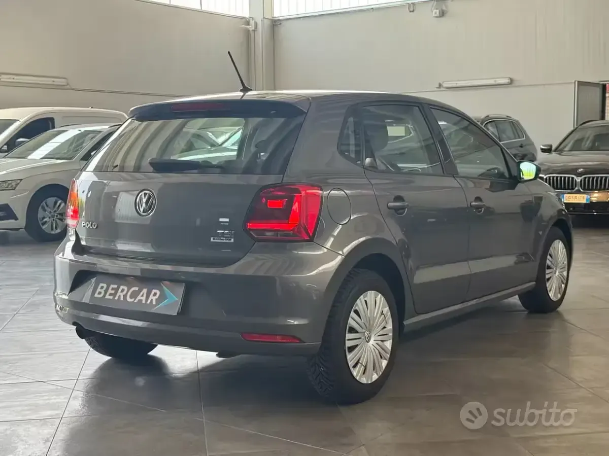 Usata VW Polo Comfortline 90 CV (66 kW) 2016 Grigio Berlina