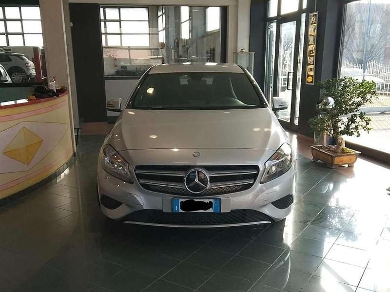 Usata Mercedes A180 Premium 109 CV (80 kW) 2013 Argento Berlina