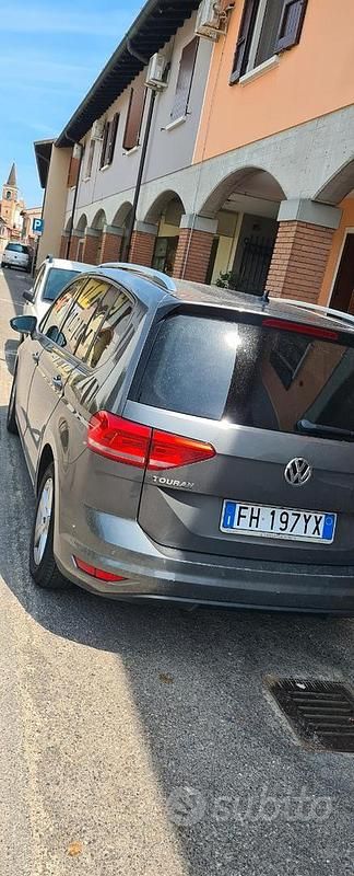 Usata VW Touran 102 CV (75 kW) 2016 Marrone Monovolume