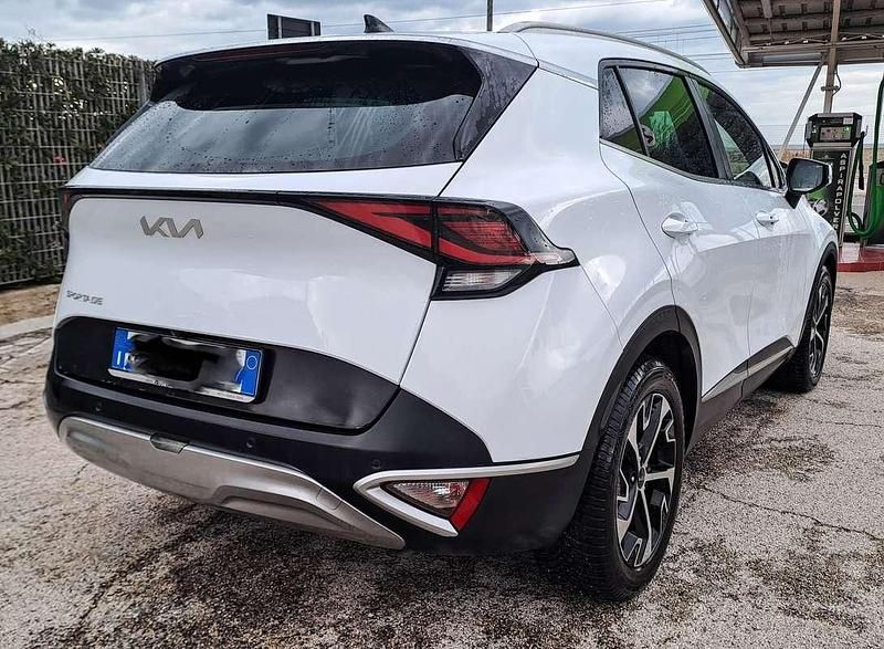 Usata Kia Sportage Style 150 CV (110 kW) 2022 Bianco SUV