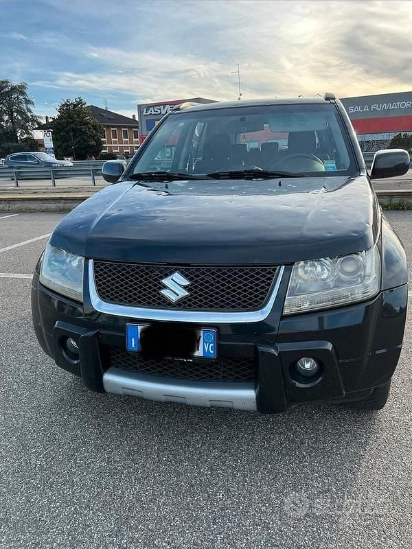 Usata Suzuki Grand Vitara 129 CV (94 kW) 2005 Nero Station wagon