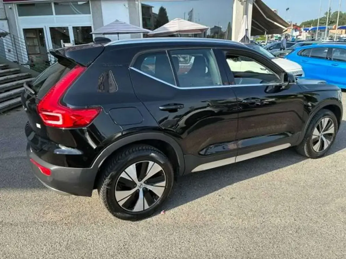 Usata Volvo XC40 Inscription 179 CV (131 kW) 2022 Nero SUV