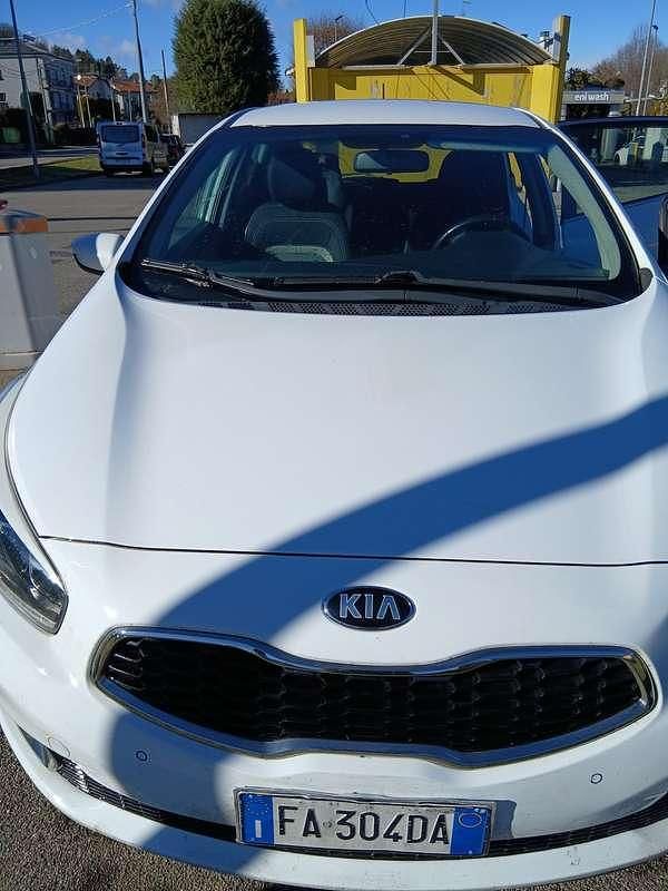 Usata Kia Ceed 99 CV (72 kW) 2014 Utilitaria