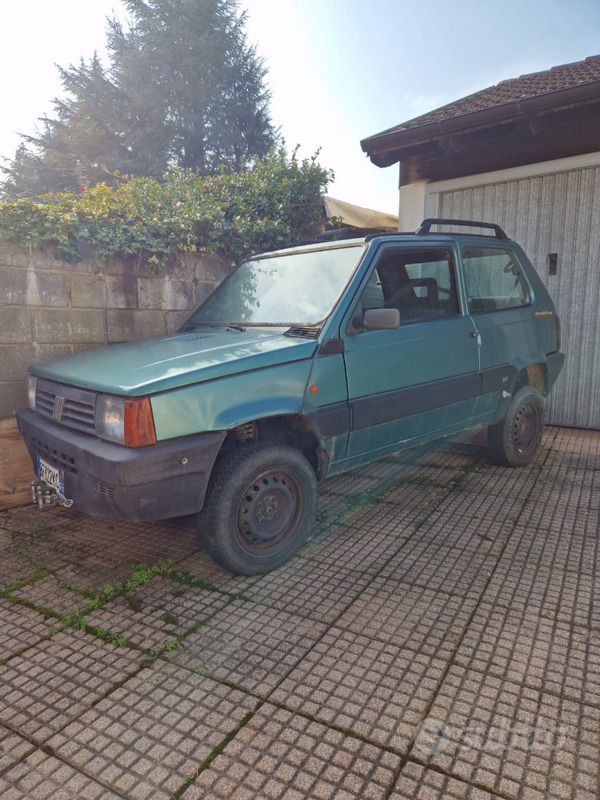 Usata Fiat Panda 4x4 54 CV (39 kW) 1999 Verde Utilitaria