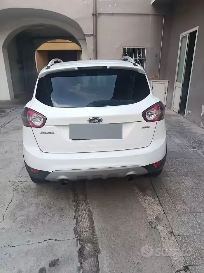 Usata Ford Kuga 136 CV (100 kW) 2010 Bianco SUV