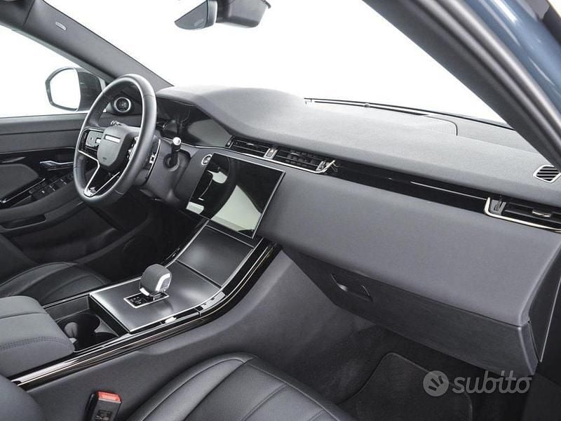 Usata Land Rover Range Rover evoque Dynamic 163 CV (119 kW) 2024 Tribeca blue SUV