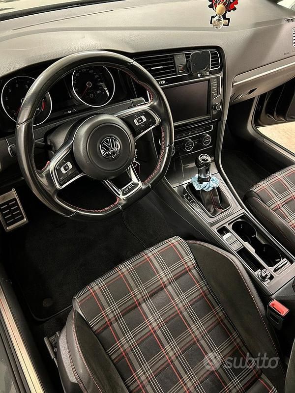 Usata VW Golf VII GTI 230 CV (169 kW) 2013 Grigio Berlina