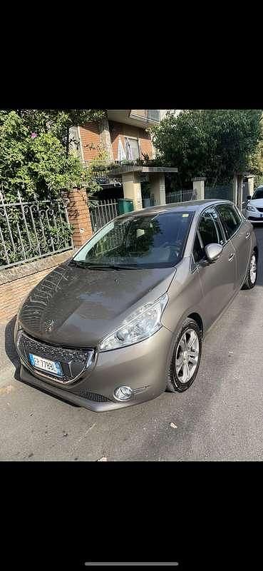 Usata Peugeot 208 Allure 82 CV (60 kW) 2012 Bronzo Utilitaria