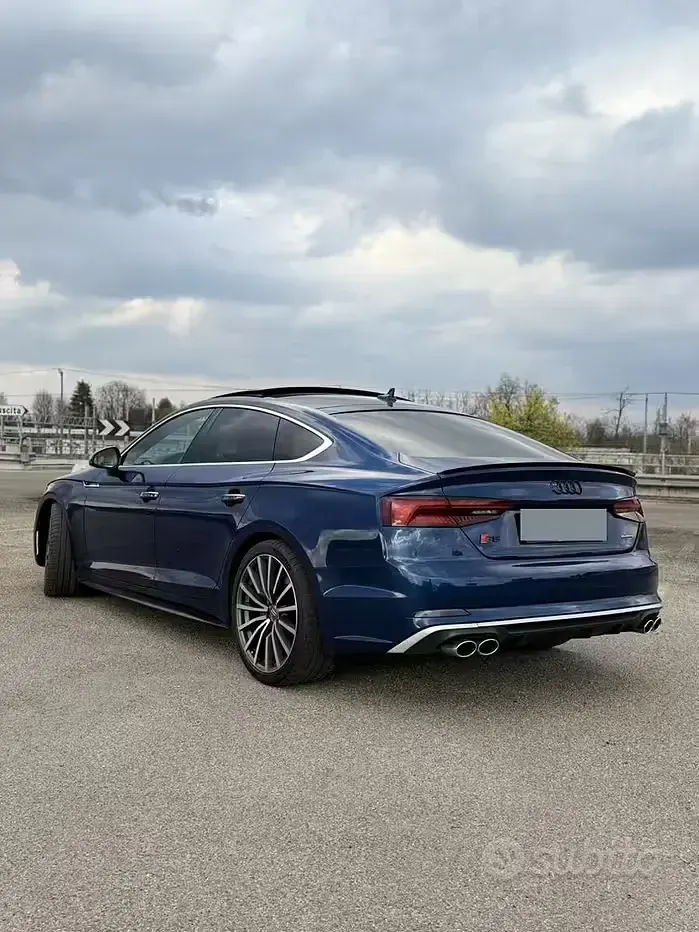 Usata Audi A5 218 CV (160 kW) 2019 Bluazzurro Coupé